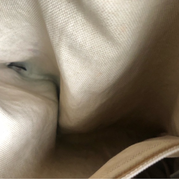 🔥Authentic Gucci Sukey🔥 - Picture 9 of 10